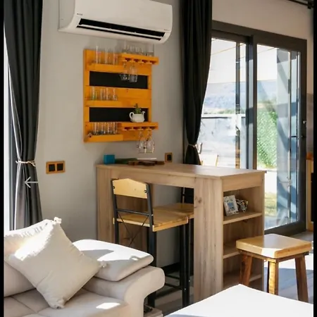 Akyaka Kitesurf 1 Tuem Oezel Havuz Ve Bahceli *