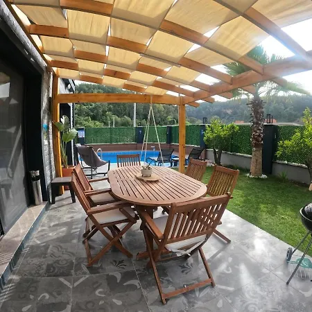 Villa Akyaka Kitesurf 1 Tuem Oezel Havuz Ve Bahceli