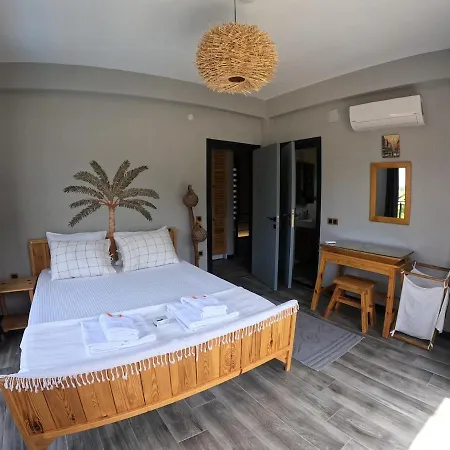 Akyaka Kitesurf 1 Tuem Oezel Havuz Ve Bahceli Villa *