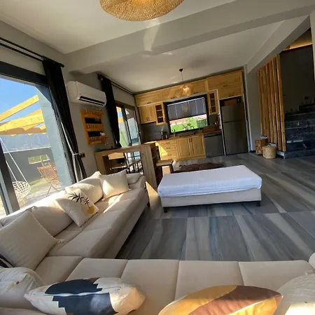 Akyaka Kitesurf 1 Tuem Oezel Havuz Ve Bahceli Muğla