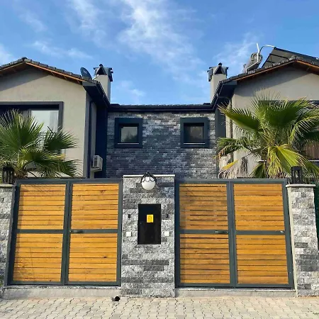 Akyaka Kitesurf 1 Tuem Oezel Havuz Ve Bahceli Villa Muğla