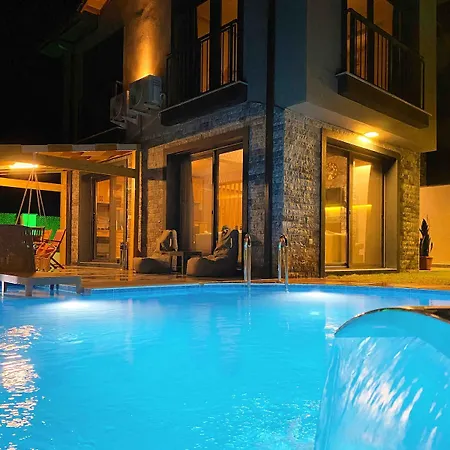 Villa Akyaka Kitesurf 1 Tüm özel Havuz Ve Bahçeli
