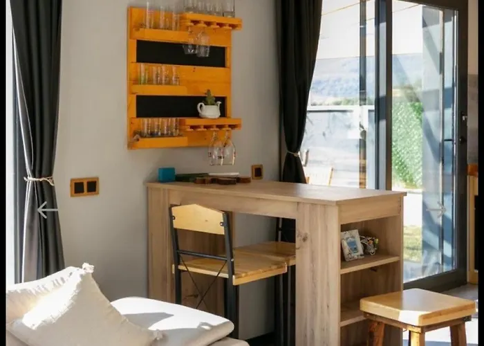 Akyaka Kitesurf 1 Tuem Oezel Havuz Ve Bahceli *