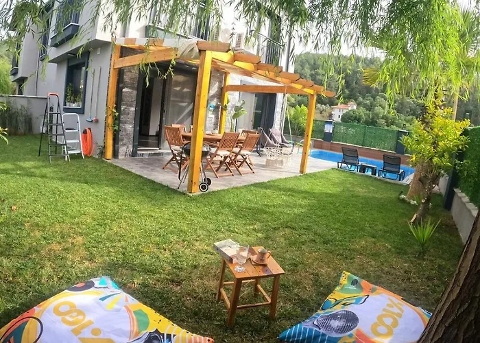 Vila Akyaka Kitesurf 1 Tuem Oezel Havuz Ve Bahceli