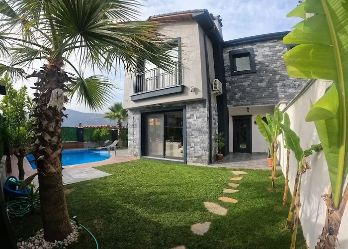 Akyaka Kitesurf 1 Tuem Oezel Havuz Ve Bahceli Vila